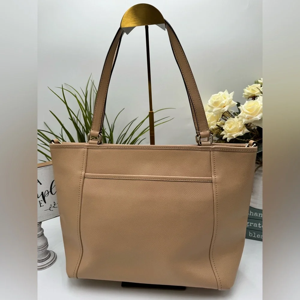 Coach Taylor Tote in Crossgrain Leather – Nude/Beige - Picture 2 of 13